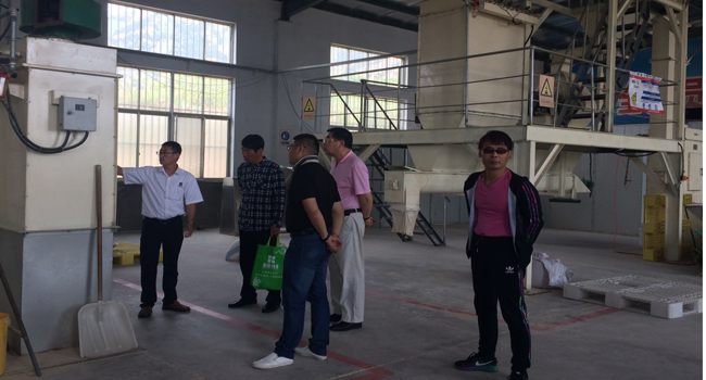 新康科技北京客戶洽談發(fā)酵飼料合作